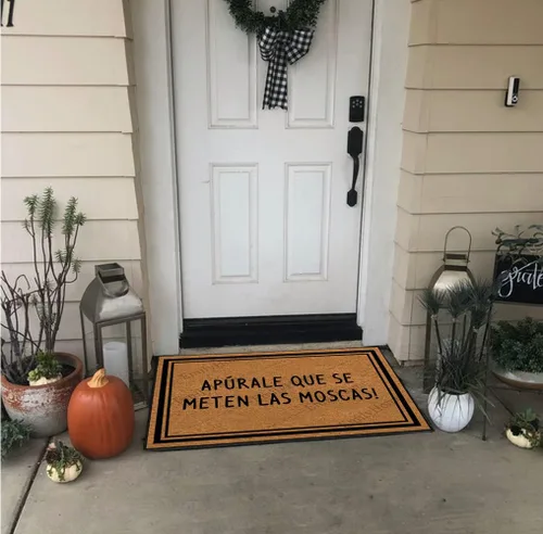 Vista 4 de Emilyhome - Tapete divertido para puerta de exterior, Apúrale Que Se Meten Las Moscas lavable a máquina, de perfil bajo, 30 x 18 pulgadas