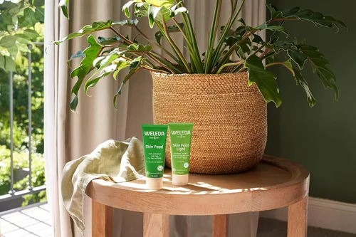 Vista 7 de Weleda Skin Food Crema corporal nutritiva ligera, 1 fl oz