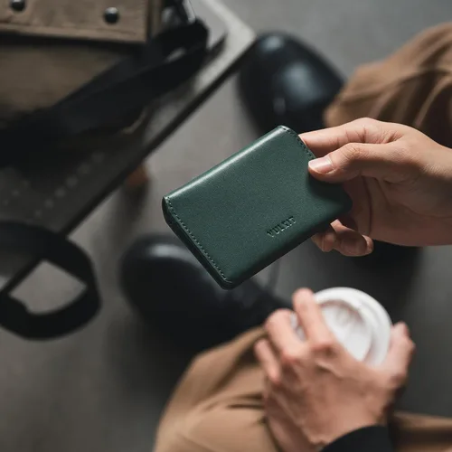Vista 7 de VULKIT Cartera de Cuero Portafolios delgada Minimalista con Bloqueo RFID, Portafolios de Tarjetas de Crédito con Cierre Magnético de Bolsillo Oliva