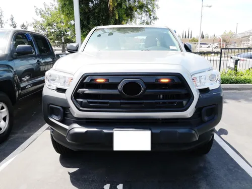 Vista 3 de iJDMTOY Kit de luces LED ámbar de lente ahumada compatible con Toyota Tacoma 2012 en adelante, juego central de 2 lámparas de marcador con cableado