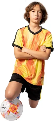 Vista 2 de PAIRFORMANCE Conjunto de camisetas de fútbol para niños y niñas de 6 a 12 años de edad, camisetas y pantalones cortos de fútbol para interiores