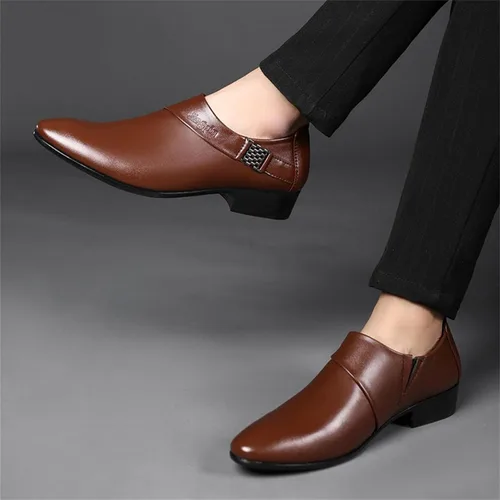Vista 2 de Zapatos de vestir de esmoquin de cuero para hombre clásicos sin cordones formales estilo Oxford a la moda casual de cuero puntiaguda antideslizante