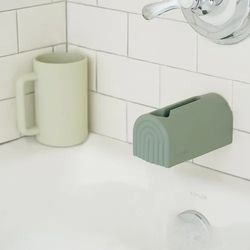 Vista 5 de mushie Cubierta de Caño de Baño Protector de Seguridad de Silicona Suave para Grifo de Bañera para Niños Ajuste Universal (Blush)
