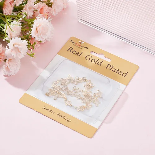 Vista 6 de Beebeecraft 1 caja de 30 dijes de cruz chapados en oro de 18 quilates con anillo de salto para hacer joyas, collares, pulseras, manualidades