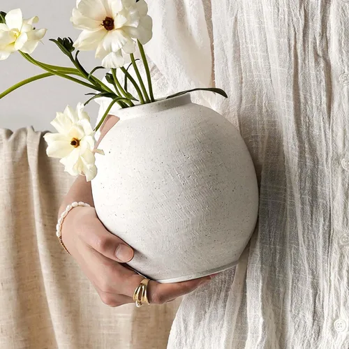 Vista 13 de Florero bohemio – Florero blanco de cerámica de 5.3 pulgadas para hierba de pampas, eucalipto y ramos, pequeños jarrones de decoración del hogar