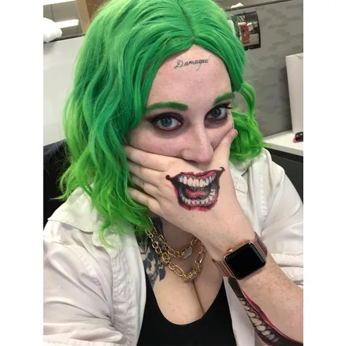 Vista 4 de 4 hojas de tatuajes temporales de Suicide Squad, tatuaje adhesivo perfecto para Halloween, cosplay, disfraces y accesorios de fiesta., A