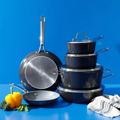 Vista 6 de Sur La Table Kitchen Essentials Juego de Utensilios de Cocina de 10 Piezas de Aluminio Forjado con Interior Antiadherente de Cerámica de Titanio