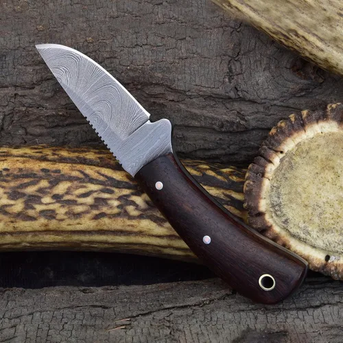 Vista 9 de Knives Ranch Cuchillo EDC hecho a mano de acero de Damasco de 5.5 pulgadas, hoja fija de espiga completa, mango de palisandro, funda de cuero