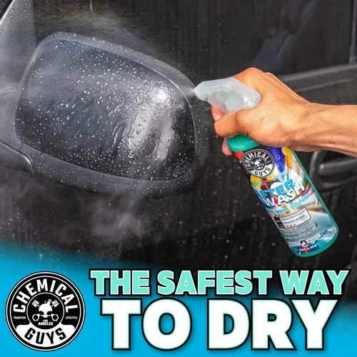 Vista 7 de Chemical Guys HOL121 Best Car Wash Bucket Kit, 10 artículos Two buckets with dirt traps, wash mitts, soap and towels for safe, scratch-free weekly