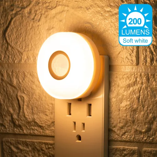 Vista 2 de CREWEEL Luz nocturna, luz nocturna LED enchufable, 200 lúmenes, luz brillante con sensor de movimiento enchufable para interiores, eficiencia