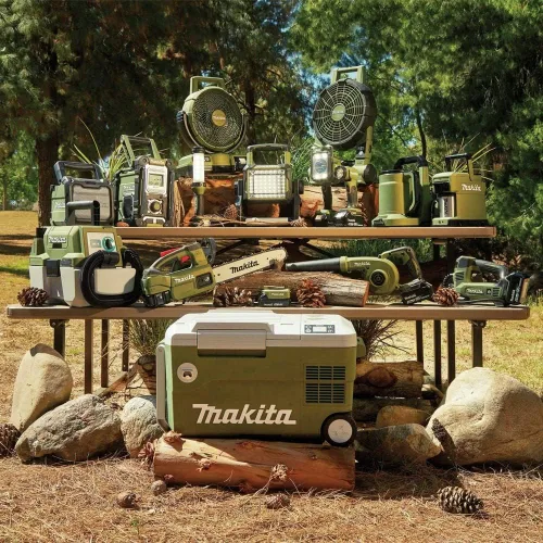 Vista 6 de Makita ADADP05 Outdoor Adventure™ 18V LXT® Fuente de energía inalámbrica de 18V LXT®, solo fuente de energía, USB, Verde Camuflaje