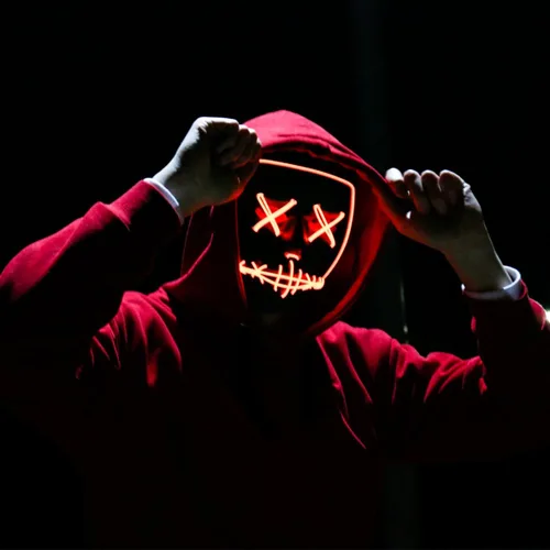 Vista 6 de Paquete de 2 máscaras de Purga de Halloween, máscara de luz LED, máscara de miedo para hombres, niños, cosplay, Halloween, fiestas de máscaras