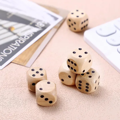 Vista 7 de Juego de 10 dados de madera D6 de madera de seis caras, juego estándar de matemáticas, mini dados de mesa para tablero de enseñanza en el aula