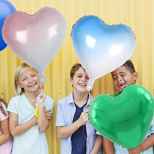 Vista 3 de KALOR Globos de Mylar de corazón verde claro de 18 pulgadas, 10 globos de papel de aluminio, globos en forma de corazón para compromiso, despedida