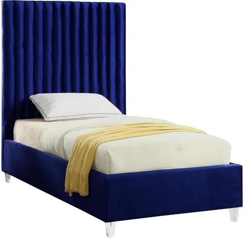 Vista 12 de Meridian Furniture CandaceCream-F Colección Candace Moderna Cama matrimonial tapizada de terciopelo contemporánea, tela de terciopelo crema