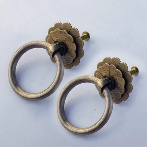 Vista 2 de 4 tiradores de anillo de latón antiguo con manija para armarios de cocina, armario, cajón, muebles vintage, anillo de tracción de estilo vintage