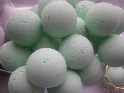 Vista 3 de 14 bombas para baño Spa Girl Fizzies con manteca de karité, ultra Hidratante (12 onzas), ideal para piel seca, todos los tipos de piel, envuelto a