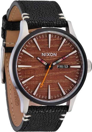 Vista 8 de Nixon A105 Sentry 1.654 in Reloj de movimiento de cuarzo de acero inoxidable para hombre