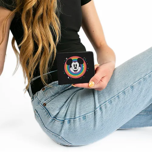 Vista 7 de Buckle-Down Cartera de Disney, plegable, cara sonriente de Mickey Mouse y logotipo de Disney Pride, cuero vegano, Gris, Casual