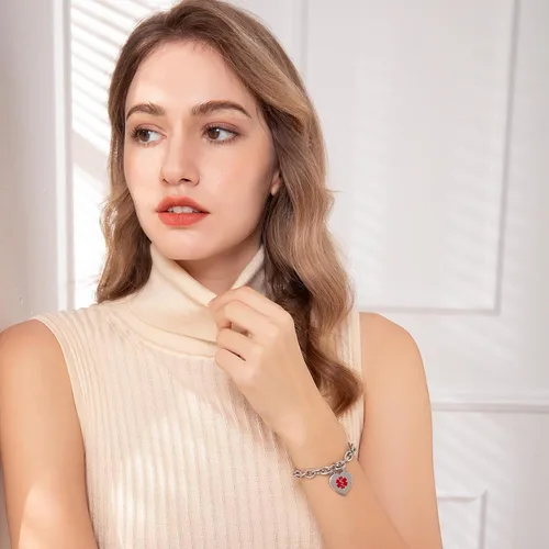 Vista 5 de Divoti Pulsera de alerta médica 316L grabada con láser profundo con dije de corazón para mujer, ajustable (se adapta a muñecas de hasta 8.5 pulgadas)