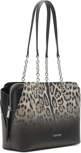 Vista 10 de Calvin Klein Mochila de cadena de triple compartimento con micro guijarros de Hailey