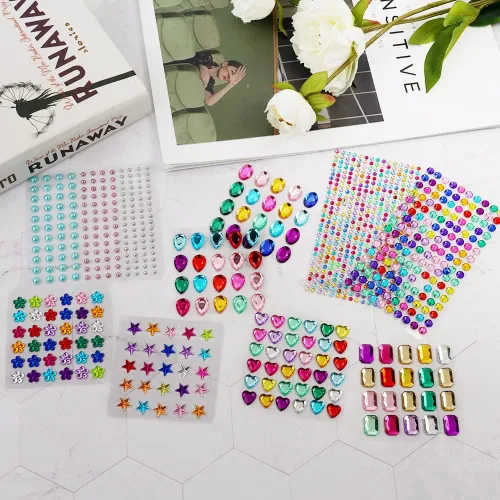 Vista 7 de AOMIG Calcomanías de gemas, 939 calcomanías de diamantes de imitación, calcomanías autoadhesivas para joyas, diamantes de imitación