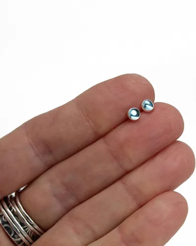 Vista 50 de Aretes de tuerca con piedras preciosas para mujeres y niñas, bisel redondo de 0.157 in de plata esterlina 925
