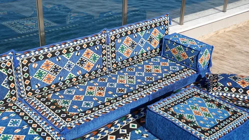 Vista 6 de arabicsofa Juego de asientos Jalsa en forma de L – Majlis árabe hecho a mano con almohadas de respaldo