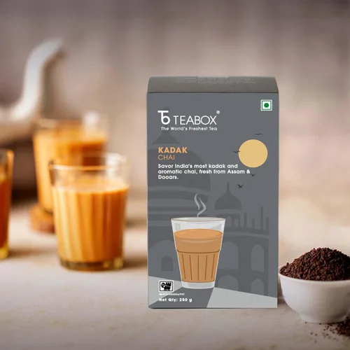 Vista 5 de Teabox Paquete sellado al vacío Kadak Chai fresco de primera calidad Procedente de los Estados de Assam & Dooars Té negro Chai fuerte y prémium