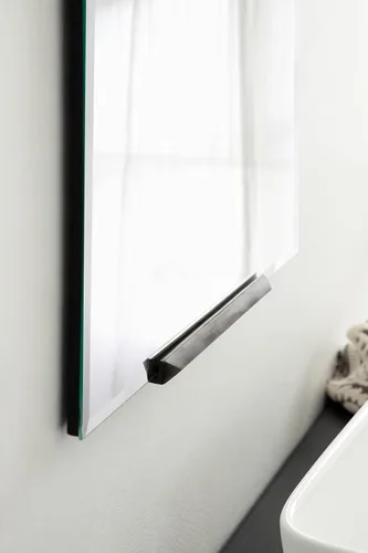 Vista 5 de Kate and Laurel Erina - Espejo de pared rectangular biselado moderno de transición sin marco con detalles de metal, 20 x 31, bronce