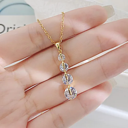 Vista 5 de Collar para mujer, gargantilla con dije de luna dorada, estrella, mariposa, corazón, gargantilla de cadena irregular, joyería de capas para mujeres
