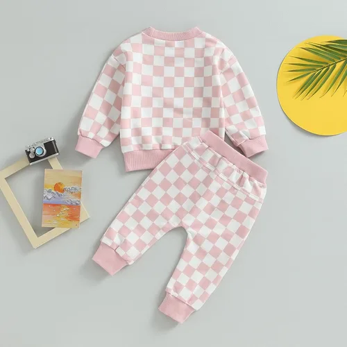 Vista 4 de Karwuiio Conjunto de sudadera de manga larga con estampado de tablero de ajedrez y pantalones, ropa de otoño