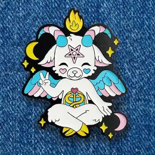 Vista 3 de Bandera oculta del orgullo transgénero adorable baphomet - Esmalte suave de 15 pulgadas de esmalte negro Esmalte Sin gemas