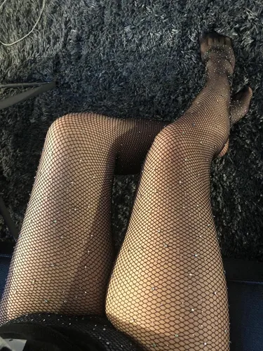 Vista 4 de Betteraim Medias de red con diamantes de imitación para mujer, medias de red brillantes para carnaval con purpurina