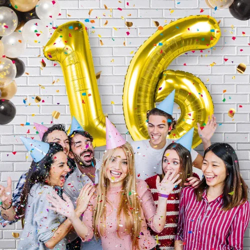Vista 4 de Globos de 16 globos de 40 pulgadas, globos de cumpleaños de 16 años, decoraciones doradas de 16 cumpleaños para mujeres, él y ella, globos gigantes