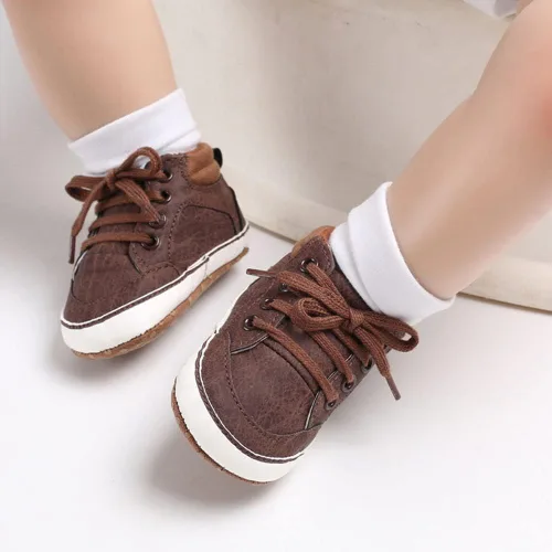 Vista 7 de Sekantrol Zapatos de cuna para recién nacidos, zapatos de bebé para niños y niñas, suela de goma suave, zapatos de moda de caña alta antideslizantes