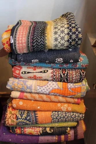 Vista 7 de Colchas Vintage Kantha Hechas a Mano de Sari Antiguo Gudari Boho Ropa de Cama Manta Colcha Rally