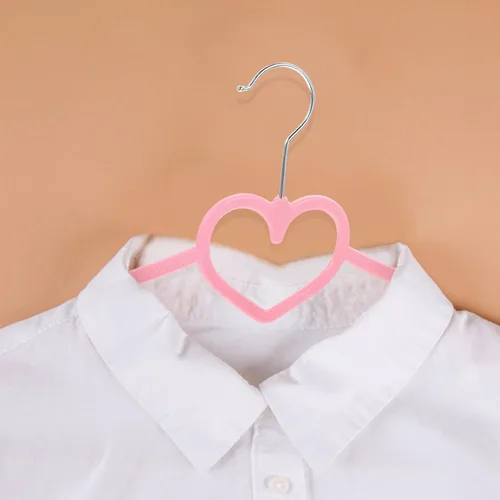 Vista 6 de Perchas prácticas de plástico ABS, paquete de 10 perchas antideslizantes con color y patrón de corazón, adecuadas para abrigos, camisas, vestidos