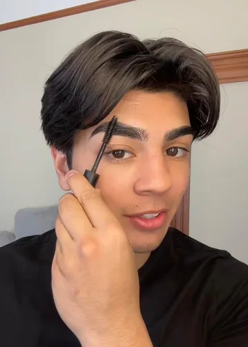 Vista 8 de MËNAJI The Fix Gel para barba y cejas para hombre, gel de sujeción y fijación con cepillo en espiral, duradero y duradero, mantiene el vello facial