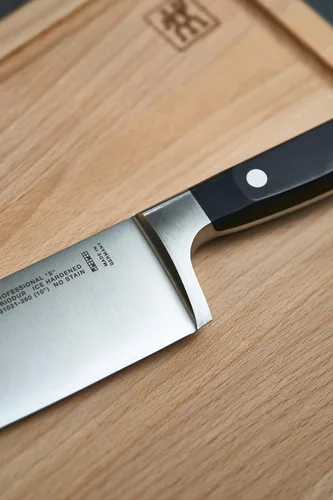 Vista 3 de ZWILLING Cuchillo de chef profesional S, 10.2 in, negro