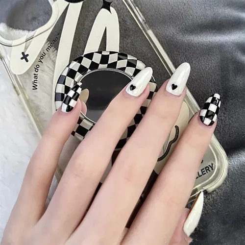 Vista 24 de MISUD - Uñas postizas largas con forma de ataúd, con diseño gótico de vampiro en negro y rojo, acrílico, 24 piezas