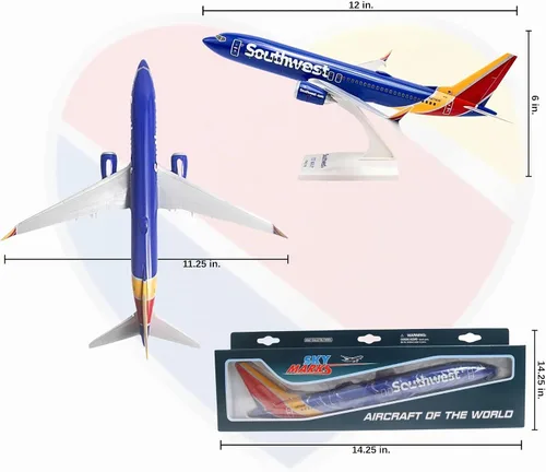 Vista 3 de Daron Worldwide Trading Skymarks Southwest 737-Max8 1/130 W/WiFi Dome Model Avión, unisex para niños