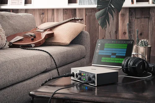 Vista 8 de Universal Audio Volt 2 - Interfaz de audio USB Interfaz USB-C 2x2 con emulación de tubo 610 y MIDI para músicos, podcasters y streamers
