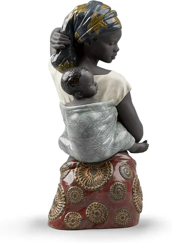 Vista 2 de LLADRÓ Figura de madre africana. Figura madre de porcelana.