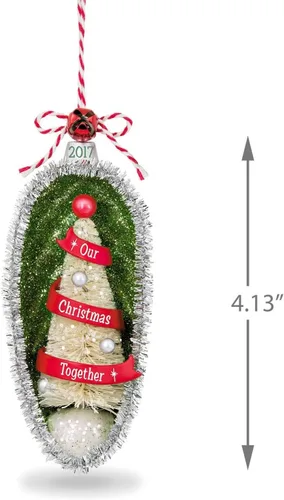 Vista 6 de Hallmark Keepsake 2017 mini adornos de navidad de porcelana, deseos de boda