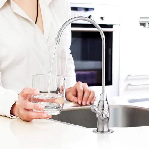 Vista 2 de iSpring llave de diseñador con filtro de agua, GK1-AB