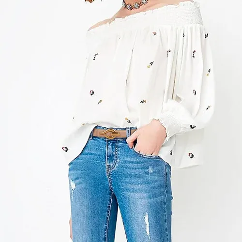 Vista 98 de Cinturón de cuero clásico con hebilla de metal para mujer con vestido de jeans