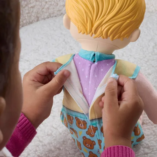 Vista 7 de Baby Alive Beary Soft Snuggles Baby Doll, pelo rubio (exclusivo de Amazon)