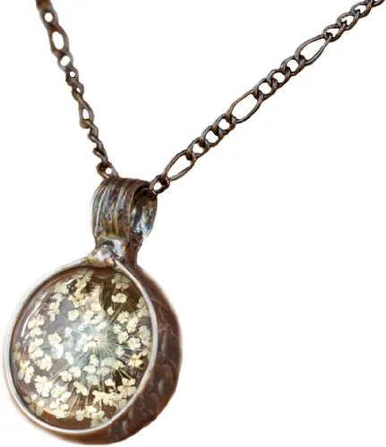 Vista 5 de Queen Anne's - Collar de encaje con colgante de flor prensada real en cristal hecho a mano, joyería de flores silvestres, collares de encaje