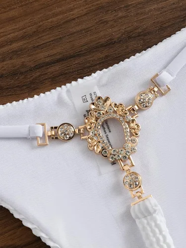 Vista 5 de OYOANGLE Conjunto de bikini de 2 piezas para mujer, con anillo de diamantes de imitación, con cuello halter, triángulo, lazo lateral